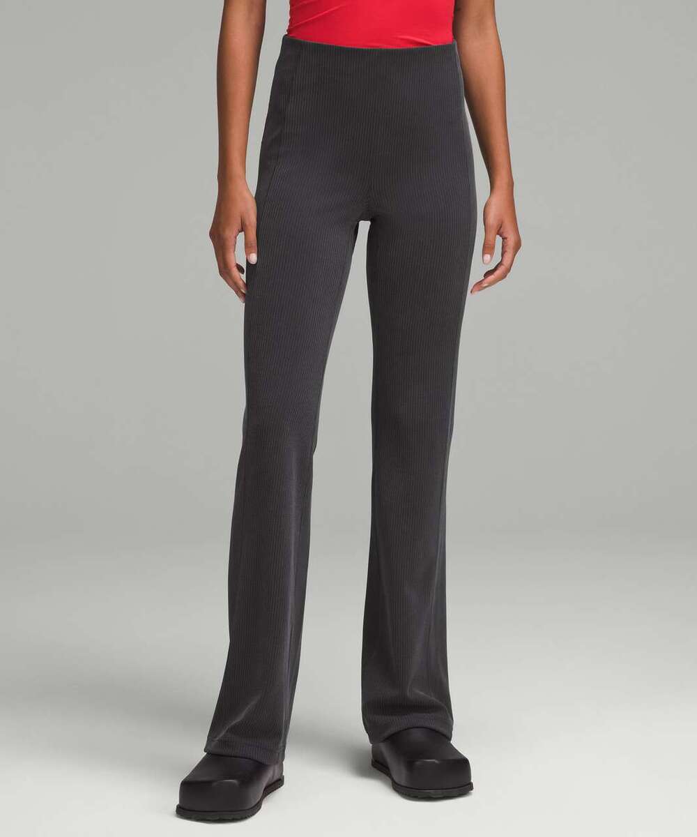 Lululemon Ribbed Softstreme 33" Flared Pant Black Size 2